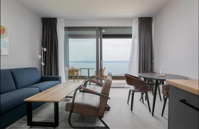 Dinora Exclusive Apartments Makarska Room photo